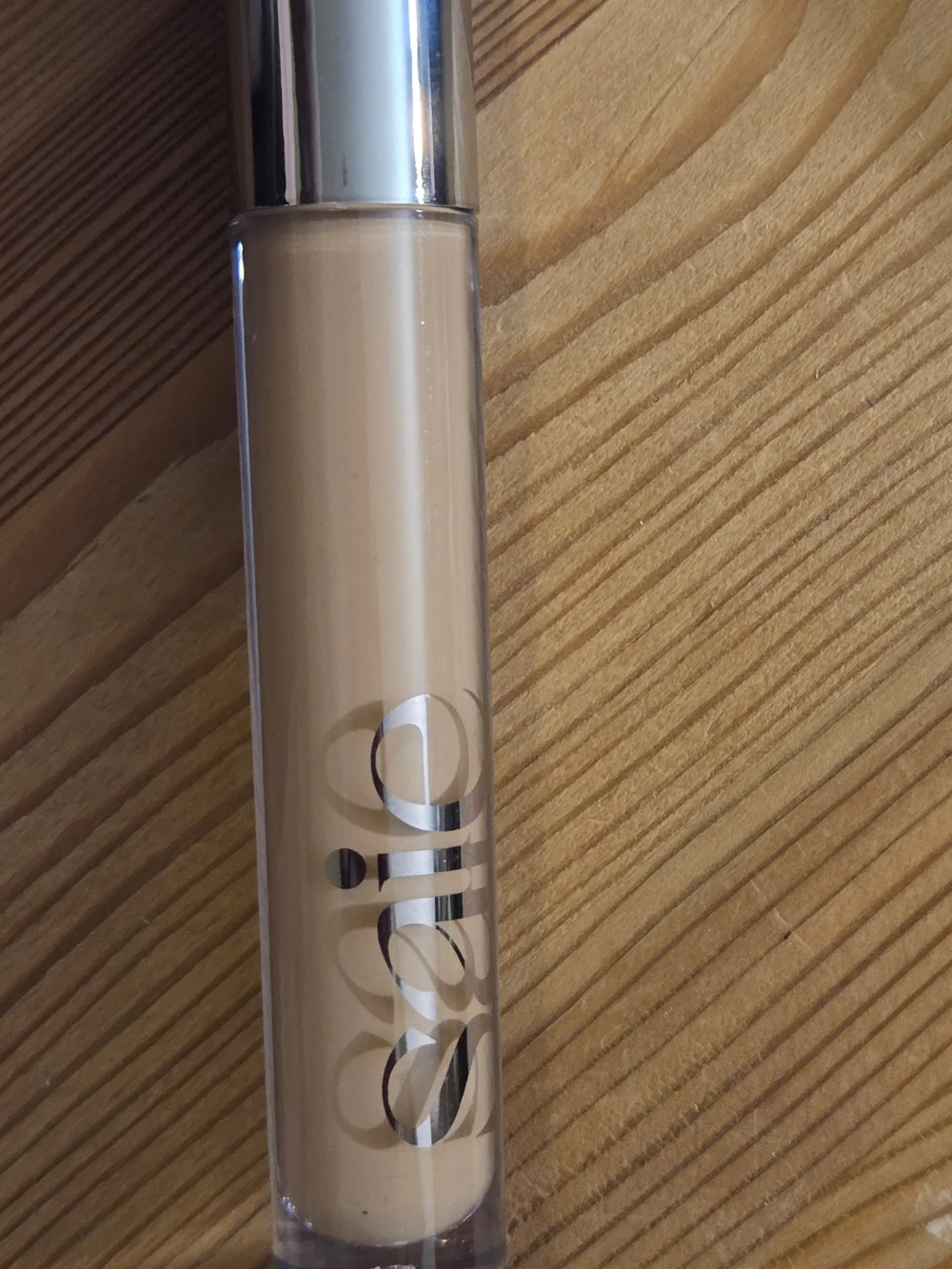 Saie Hydrabeam Hydrating & Concealing Under Eye Brightener with Cucumber Extract